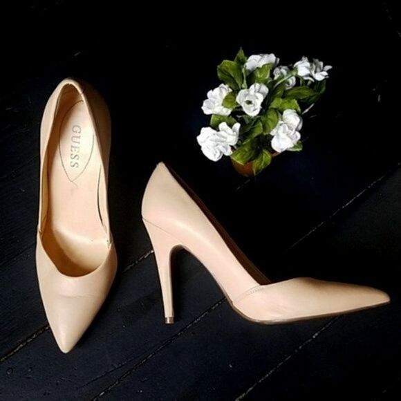 ⚘ Guess Nude Heels - Picture 1 of 8